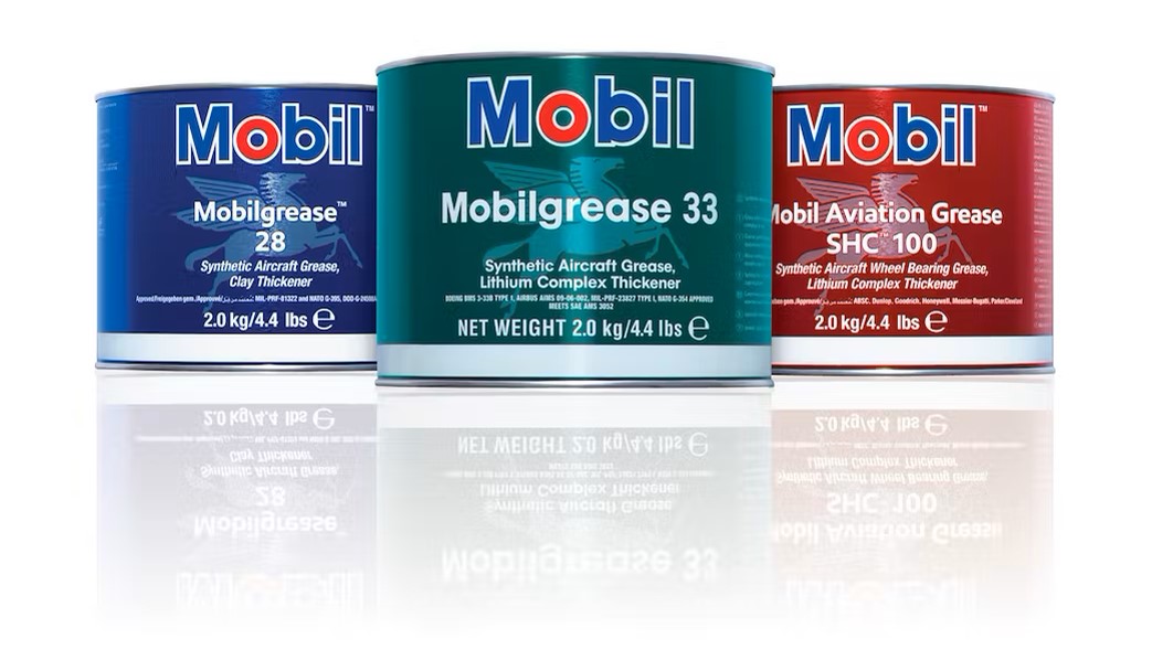 Mobil_Jet_Family_Shot_Greases.jpg